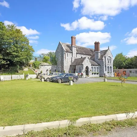 Old Station House * Monasterevin